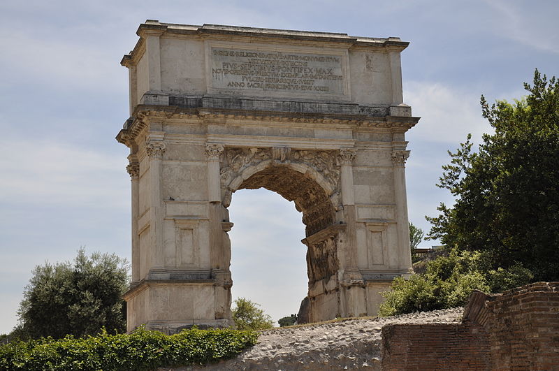 Arco de Tito, construido en el siglo I para conmemorar las victorias de este emperador sobre Judea.