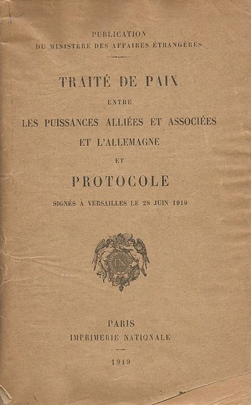 Portada de la versión francesa del Tratado de Versalles. El gobierno de Francia fue el depositario del acuerdo.