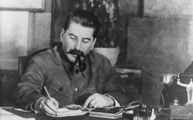 Stalin en su escritorio de trabajo, en 1949.