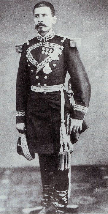 Porfirio Díaz con uniforme militar en 1876, cuando se pronunció contra la reelección del presidente Sebastián Lerdo de Tejada.