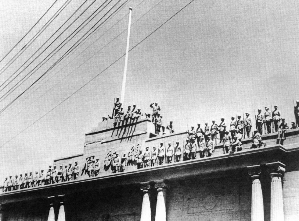 Ocupación del Palacio Presidencial en Nankín por efectivos del Ejército Popular de Liberación, el 22 de abril de 1949.