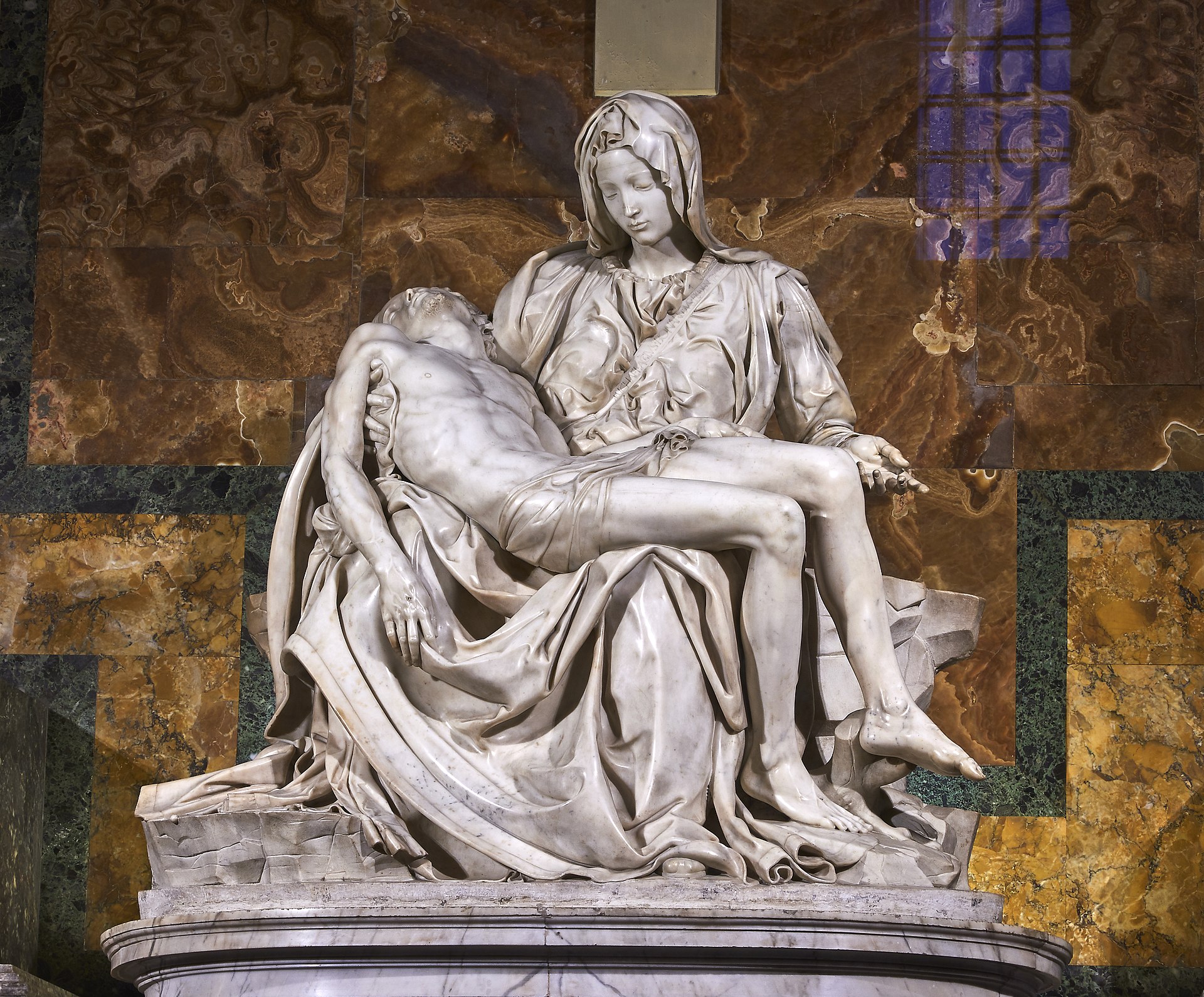 Piedad Vaticana, 1496, escultura en mármol, 174 x 195 cm. Basílica de San Pedro, Vaticano.